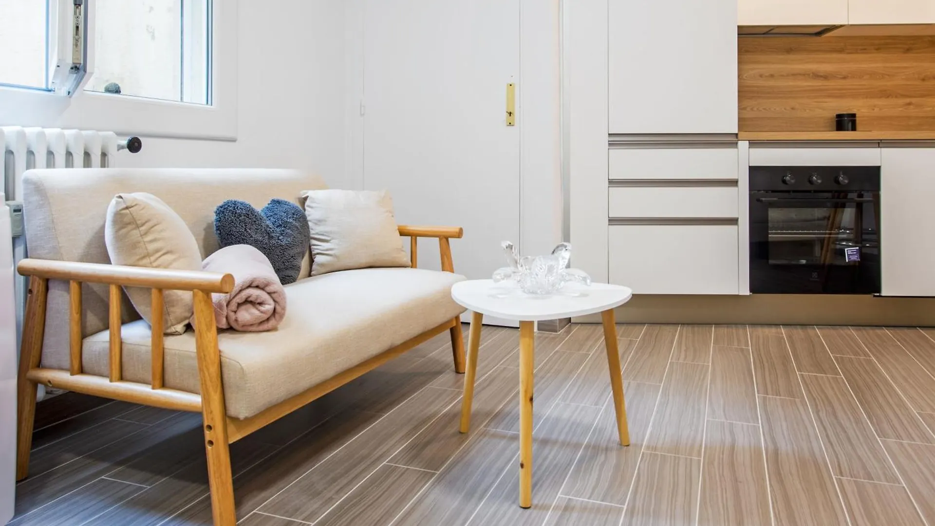 Lägenhet Joli Studio Renove - Front De Mer - Dt Menton Frankrike