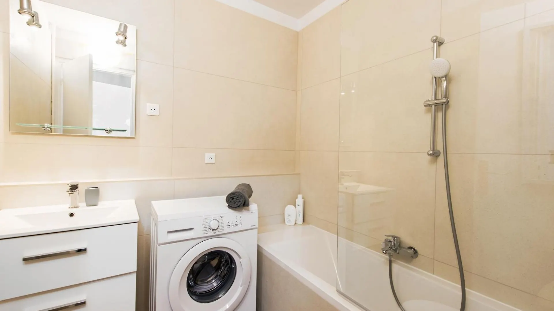 Lägenhet Joli Studio Renove - Front De Mer - Dt Menton